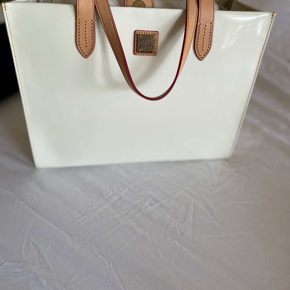 Purse - Picture 2 of 4